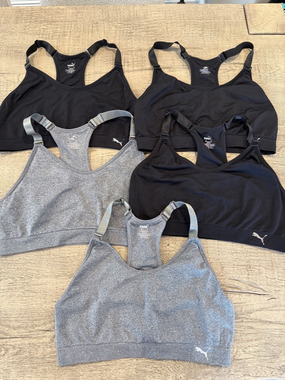 Set of 5 - Puma Women's Sports Bras Pack - Black & Gray